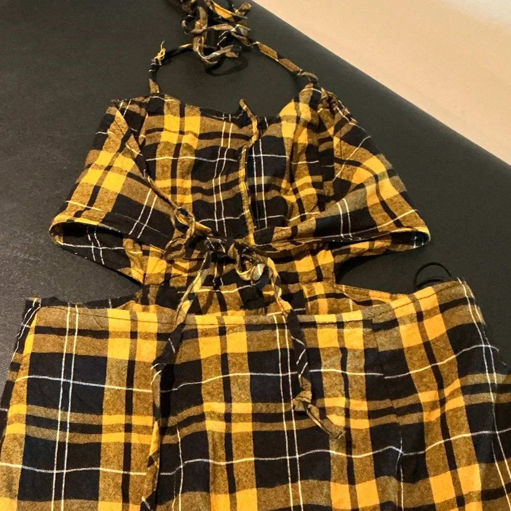 Urban Outfitters Yellow Plaid Backless Dress - Picture 4 of 6